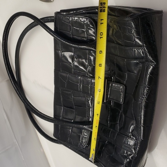 Ann Taylor Stunning Leather "Croc" Satchel - Picture 14 of 14